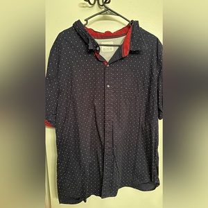 Men’s collared shirt